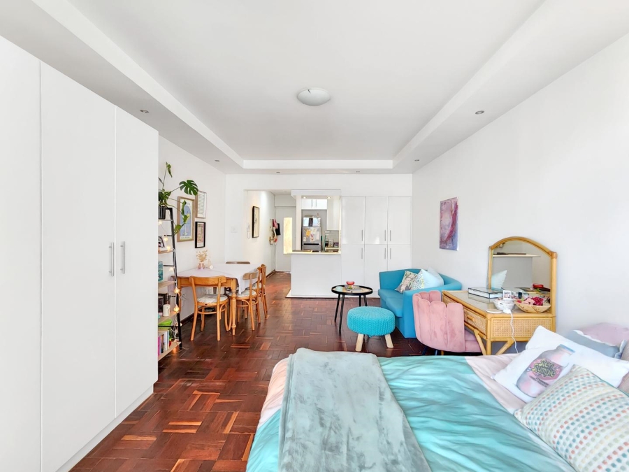 0 Bedroom Property for Sale in Sea Point Western Cape